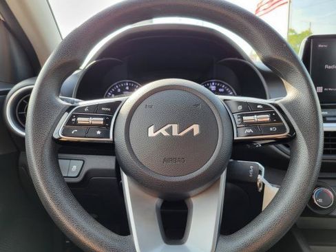 Used 2024 Kia Forte LXS FWD image 11