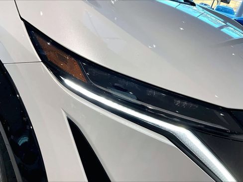 Certified 2024 Nissan Ariya FWD image 25