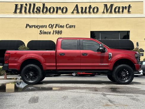 Used 2020 Ford F250 XLT w/ Tremor Off-Road Package AWD/4WD image 4