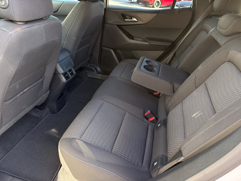Used 2026 Chevrolet Equinox LT AWD/4WD image 19