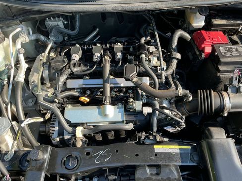Used 2025 Nissan Versa SV FWD image 27