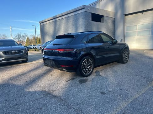 Used 2021 Porsche Macan image 3