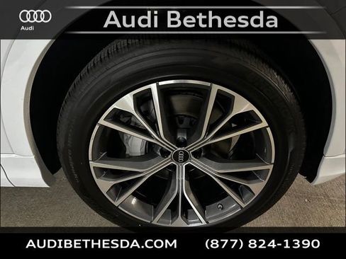 New 2025 Audi Q8 Premium Plus image 9