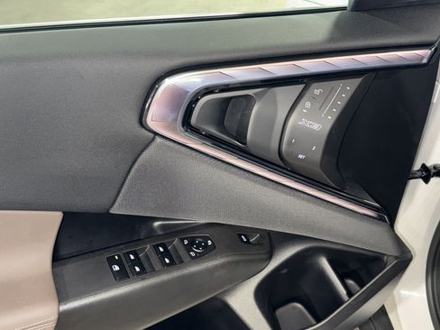 Certified 2025 BMW X3 xDrive30i image 18