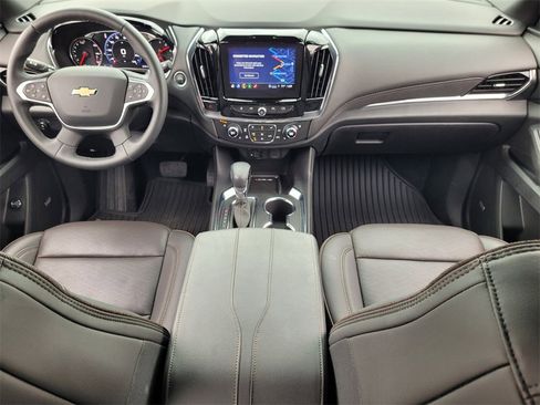 Used 2023 Chevrolet Traverse High Country image 21