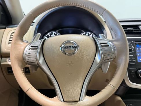 Used 2016 Nissan Altima 3.5 SL image 10