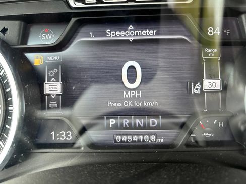 Used 2019 RAM 1500 Laramie AWD/4WD image 13