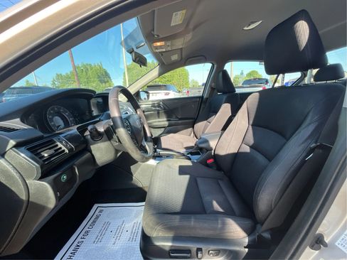 Used 2013 Honda Accord Sport image 9