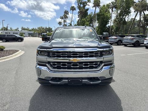 Used 2017 Chevrolet Silverado 1500 LTZ w/ LTZ Plus Package AWD/4WD image 8