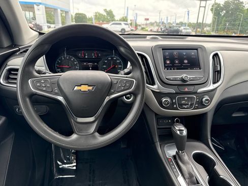 Used 2020 Chevrolet Equinox LS w/ LPO, Floor Liner Package FWD image 10