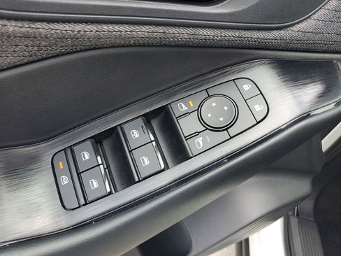 Certified 2023 Nissan Rogue S image 26