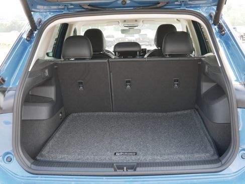 Certified 2025 Volkswagen Tiguan SE AWD/4WD image 5