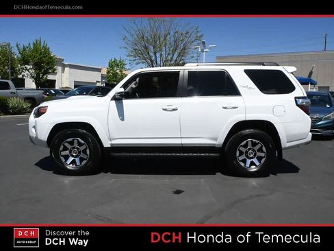 Used 2023 Toyota 4Runner TRD Off-Road Premium AWD/4WD image 4