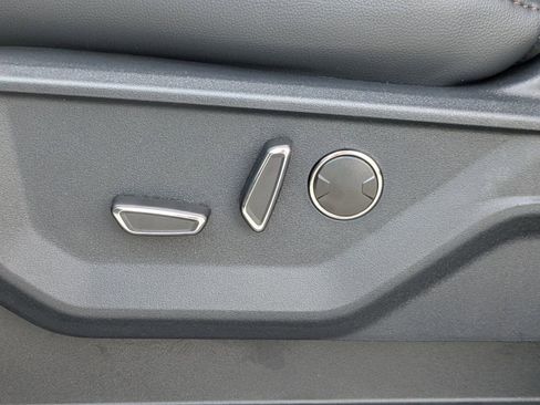 New 2025 Ford F150 Lariat w/ Equipment Group 502A High image 16