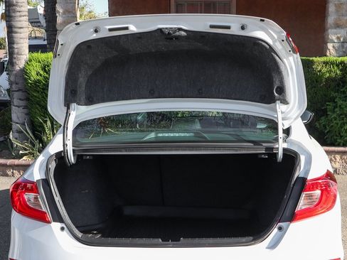 Used 2022 Honda Accord Sport image 8