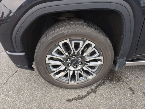 Used 2023 GMC Sierra 1500 Denali Ultimate AWD/4WD image 11