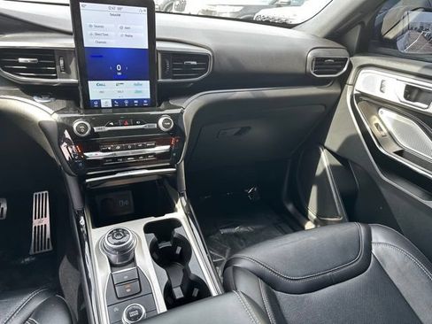 Used 2023 Ford Explorer ST w/ Equipment Group 401A AWD/4WD image 18