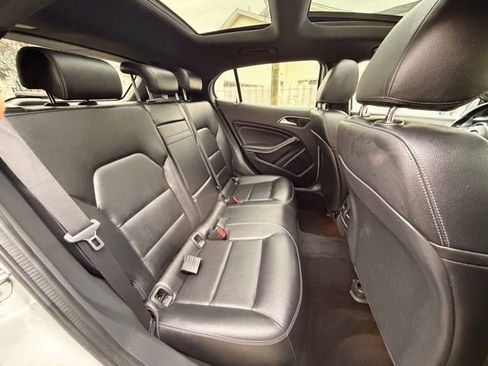 Used 2019 Mercedes-Benz GLA 250 4MATIC image 29