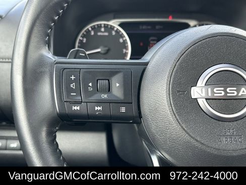 Used 2025 Nissan Pathfinder SV AWD/4WD image 14