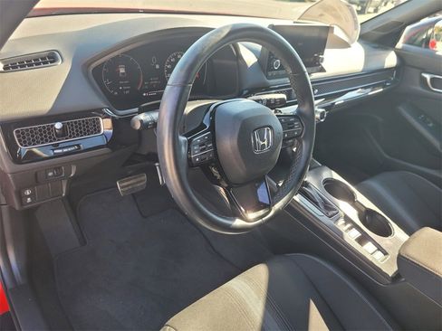 Used 2023 Honda Civic Sport image 29