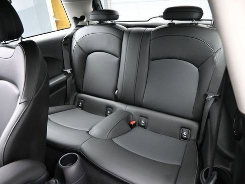 Used 2020 MINI Cooper SE w/ 6.5" Touchscreen Package image 25