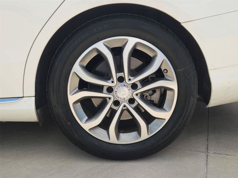 Used 2017 Mercedes-Benz C 300 Sedan image 31