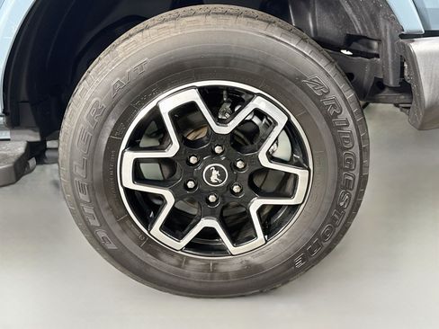 Used 2021 Ford Bronco Outer Banks AWD/4WD image 37