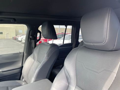 Used 2024 Lexus GX 550 image 5