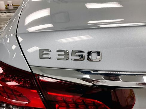 Used 2023 Mercedes-Benz E 350 4MATIC Sedan image 33