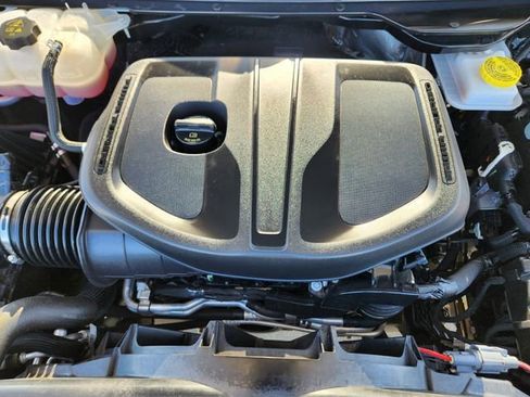 Used 2025 RAM 1500 Big Horn AWD/4WD image 12