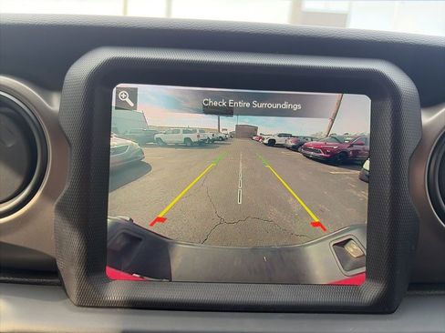 Used 2020 Jeep Gladiator Sport w/ Quick Order Package 24S image 19