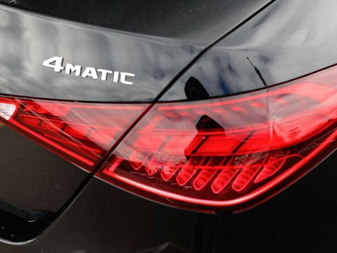 Used 2026 Mercedes-Benz C 300 4MATIC Sedan image 12