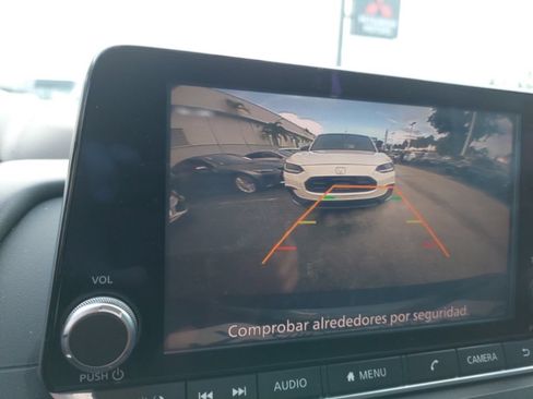 Used 2021 Nissan Rogue S FWD image 6