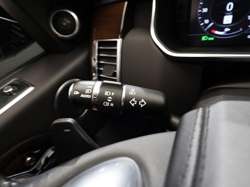 Used 2019 Land Rover Range Rover Supercharged AWD/4WD image 30