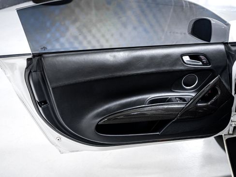 Used 2009 Audi R8 V8 image 19