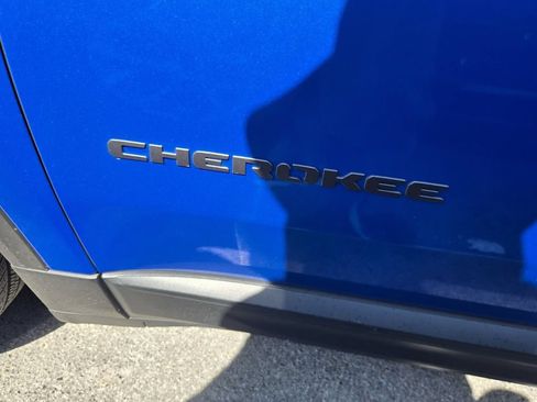 Used 2026 Jeep Cherokee Limited AWD/4WD image 10