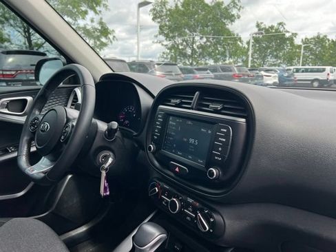 Used 2021 Kia Soul GT-Line FWD image 31