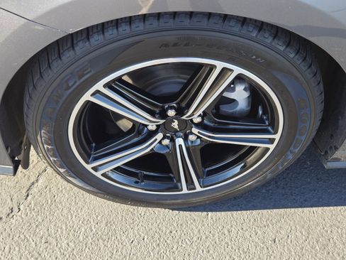 Certified 2024 Ford Mustang Coupe image 9