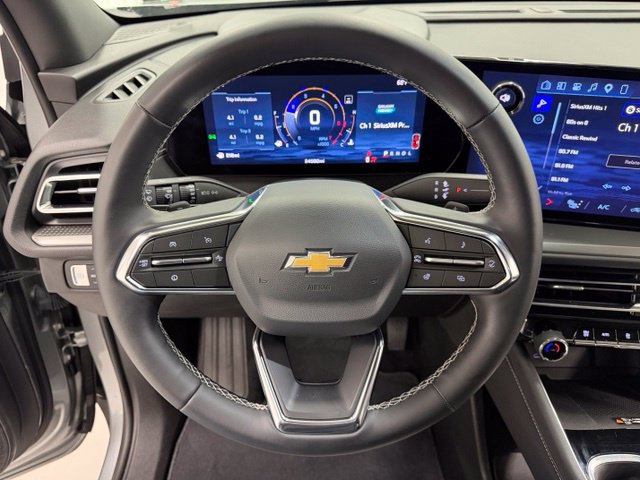 Certified 2026 Chevrolet Traverse LT w/ Driver Confidence Package FWD image 8