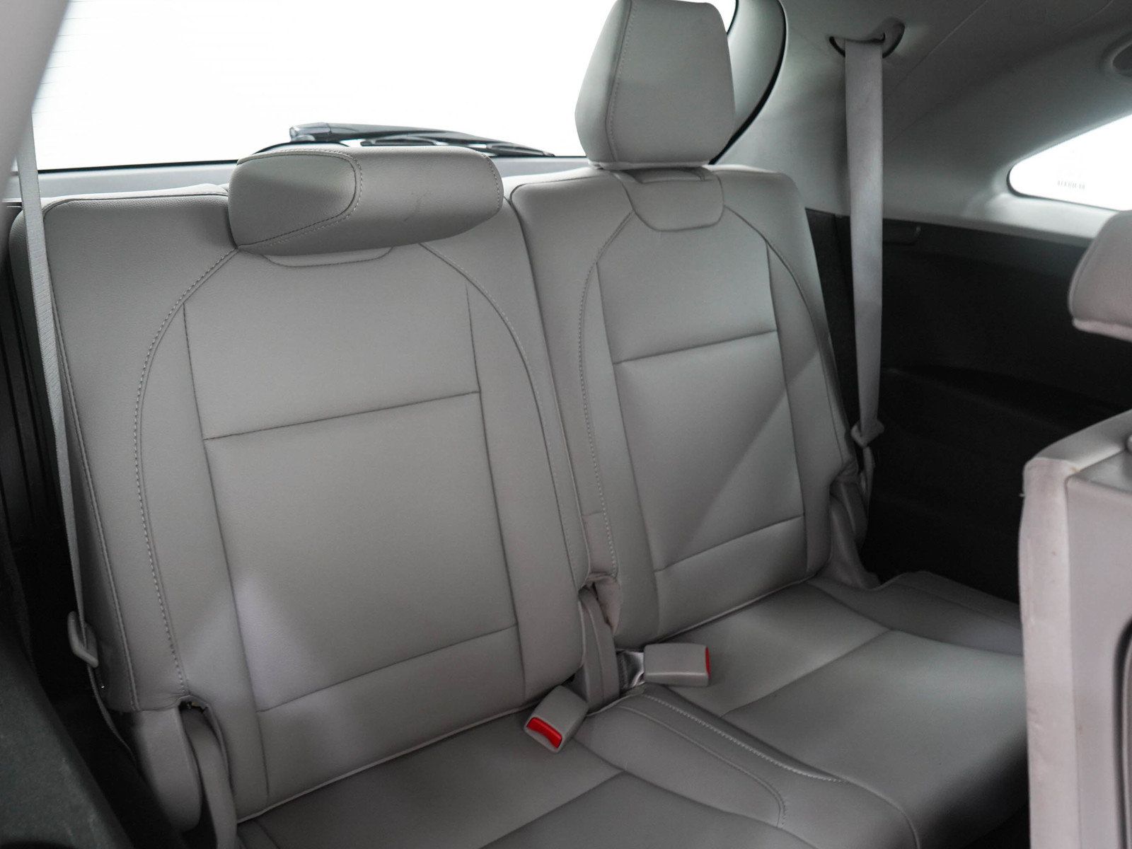 Used 2018 Acura MDX w/ Technology Package AWD/4WD image 15