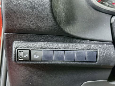 Used 2021 Toyota Corolla SE w/ Special Edition FWD image 17