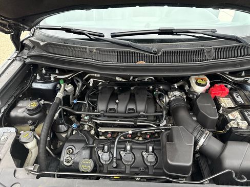 Used 2018 Ford Explorer XLT w/ Equipment Group 202A image 17