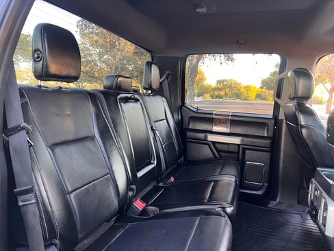 Used 2018 Ford F250 Lariat w/ Lariat Ultimate Package AWD/4WD image 37