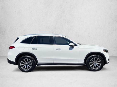 Certified 2026 Mercedes-Benz GLC 300 4MATIC image 4