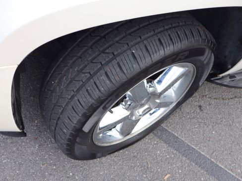 Used 2011 Chevrolet Tahoe LTZ image 44