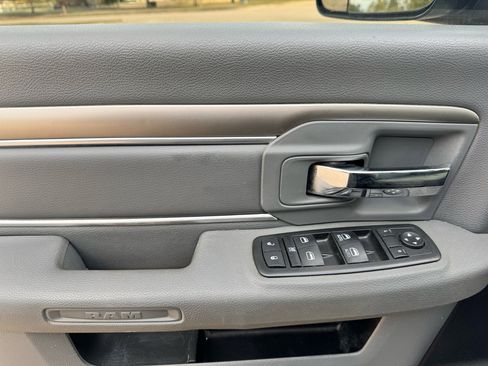 Used 2015 RAM 2500 SLT w/ Protection Group image 16