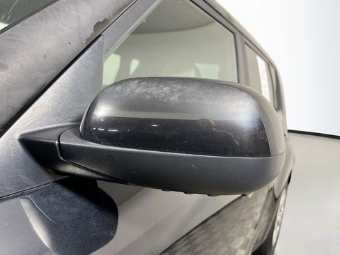 Used 2015 Kia Soul FWD image 13