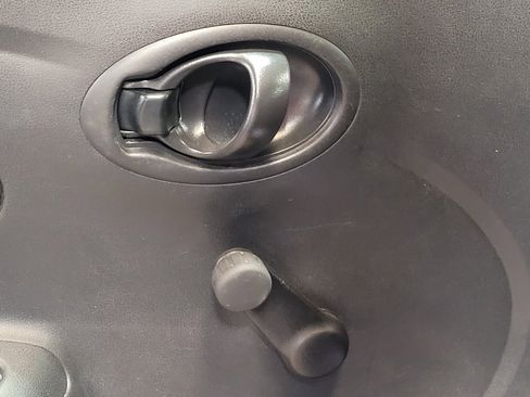 Used 2019 Nissan Versa S Plus FWD image 27