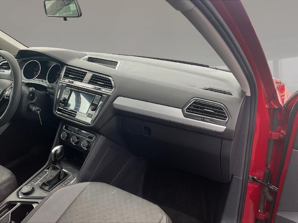 Used 2019 Volkswagen Tiguan S w/ 3rd Row Seat Package AWD/4WD image 25