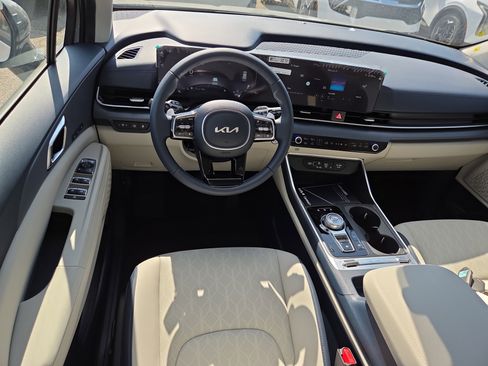 New 2026 Kia Carnival SX FWD image 6